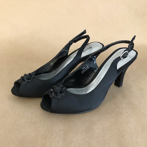 Dressbarn Black Heels 7.5 Strap Strapy Flower Sling - Picture 2 of 8